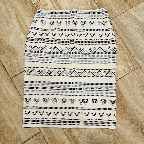 White House Black Market High Waist Pencil Skirt - Picture 4 of 8